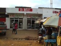 Filiale unserer Zulieferer-Apotheke in Red Light-Monrovia