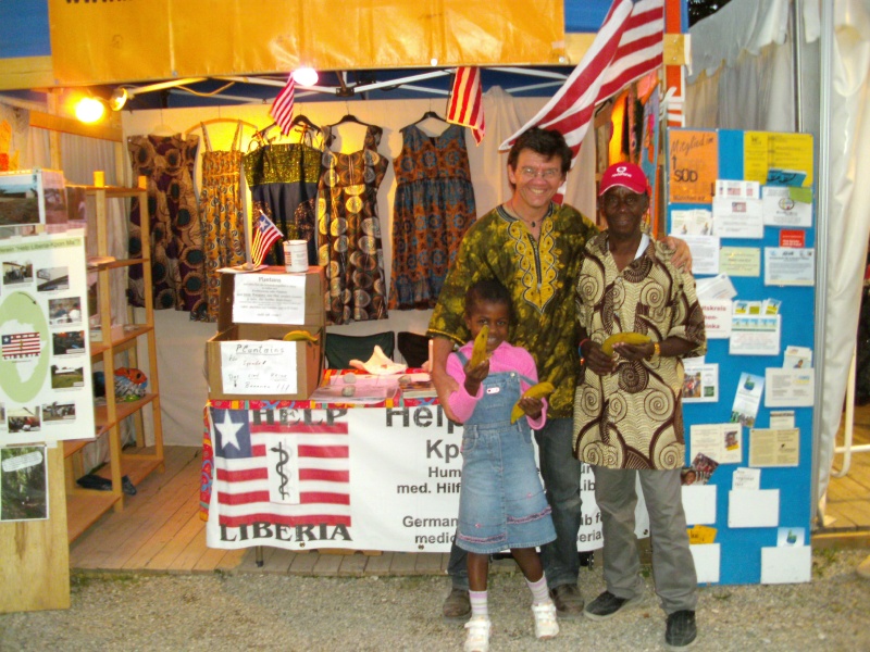 Famata und ihr Papa Alfred auf dem Tollwood Juni 2012