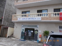 der-vielleicht-einzige-optiker-in-liberia